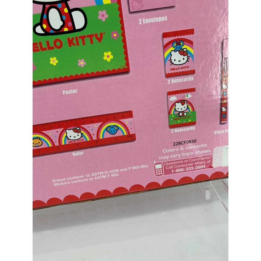 Hello Kitty by Sanrio Stationary Set 40 Pieces with Poster Included NIB - Picture 10 of 12